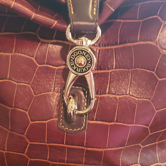 🌴 Dooney & Bourke Croco Hobo Conyac - Picture 2 of 6